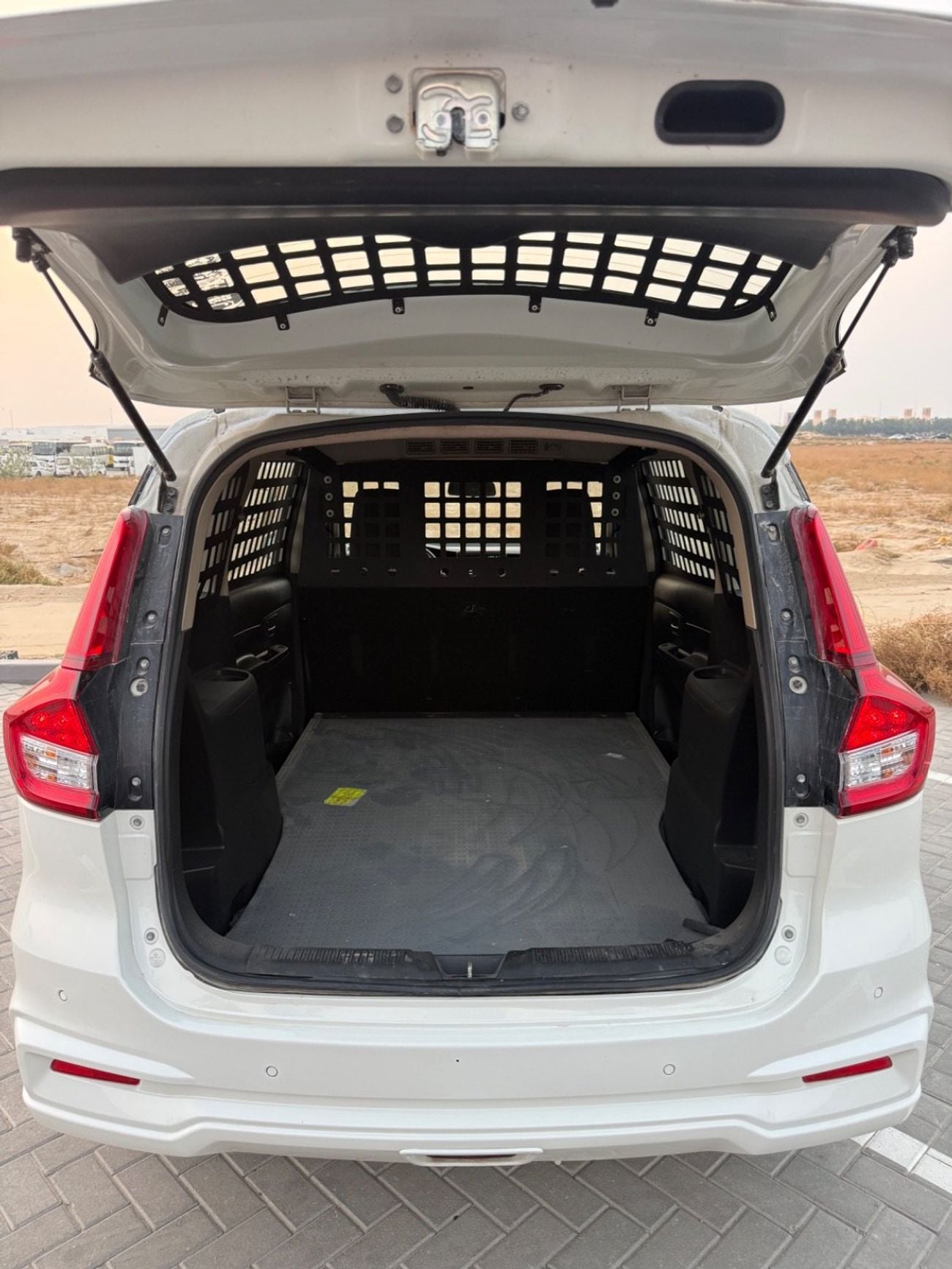 Suzuki Ertiga GL Suzuki Ertiga Van 2022