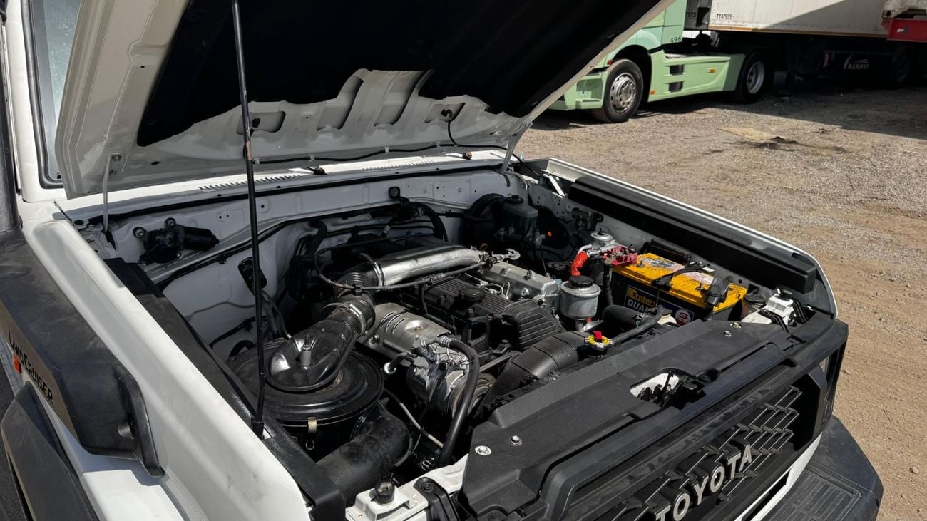 Toyota Land Cruiser Pick Up