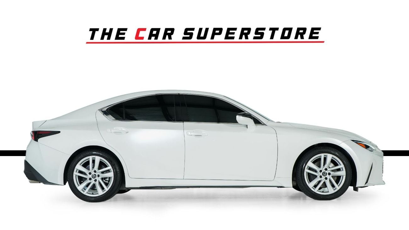 Lexus IS300 PREMIER GCC- warranty and Service package valid till November 2029