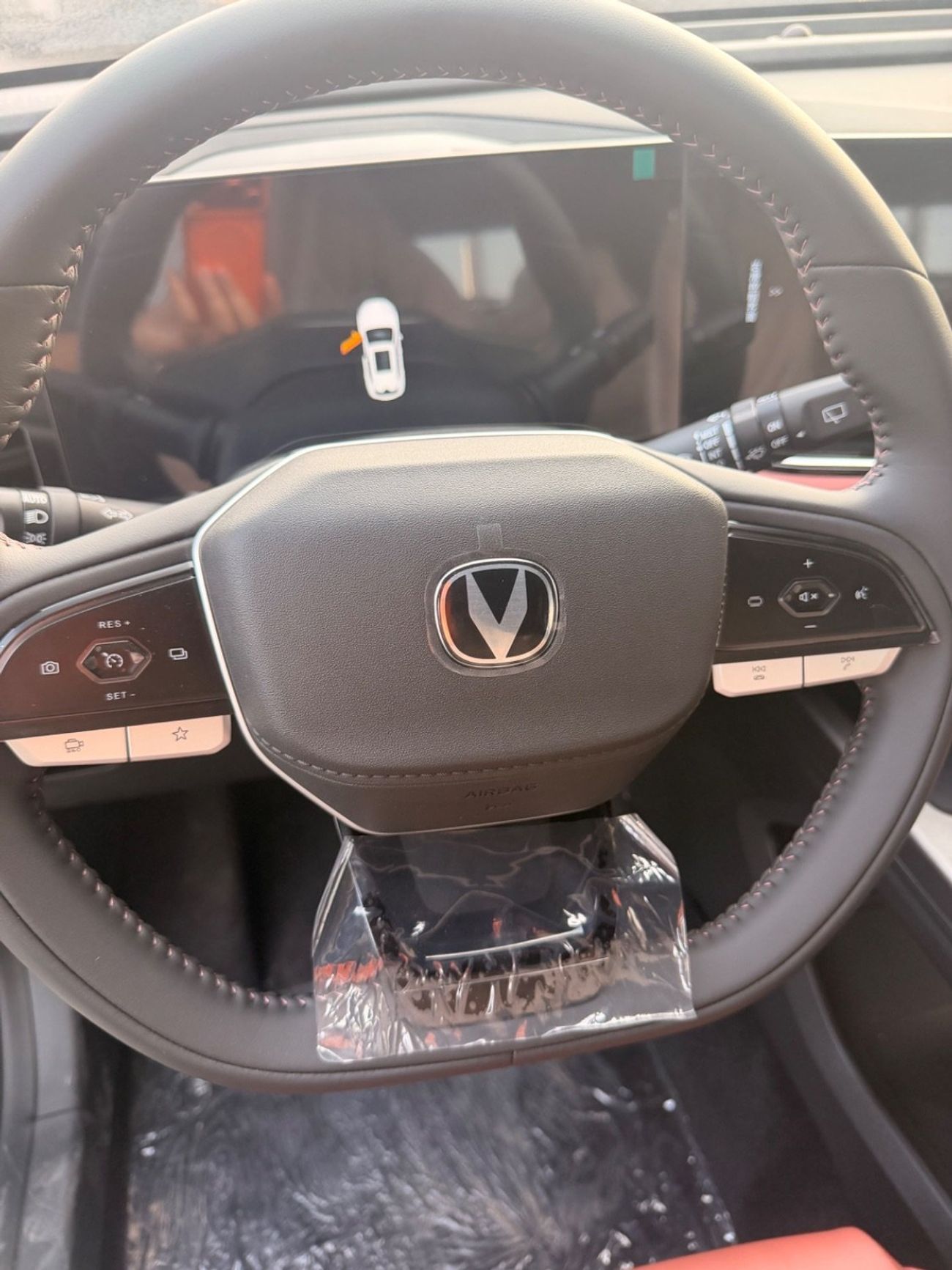 تشنجان x5 بلس بيوند برو ,android & apple car play ,electric trunk, 360 camera,
