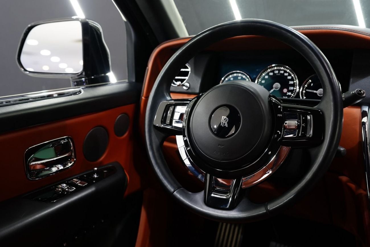 Rolls Royce Cullinan Mansory Kit 2021 Rolls-Royce Cullinan, Full Mansory Exterior Body Kit, Starlight. Rear Entertainment, GCC Specs!