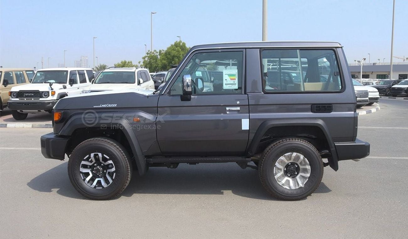 تويوتا لاند كروزر 70 LC71 LX محرك بنزين سعة 4.0 لتر، دفع رباعي، ناقل حركة أوتوماتيكي بست سرعات. موديل 2026. للتصدير
