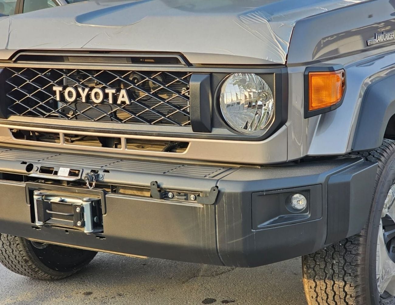 Toyota Land Cruiser 70 LC71 HARDTOP 3DOOR || 4.0L PETROL V6 M/T 4WD | DIFF LOCK | WINCH | OVER FENDER (CODE # X71MM)