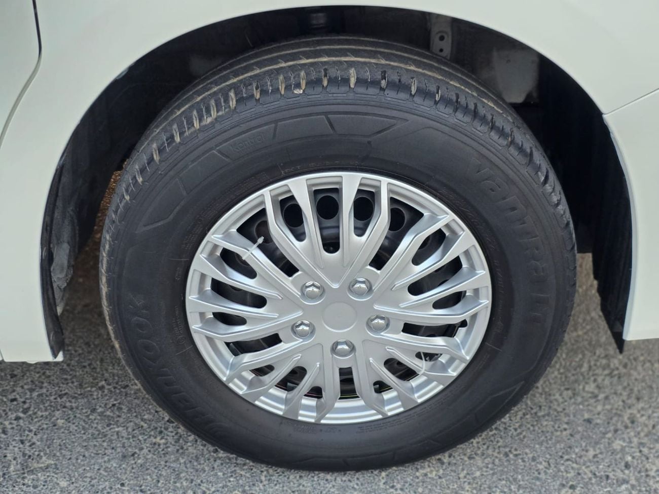 Toyota Hiace GLX 2.8 Diesel Engine - 2WD - RHD
