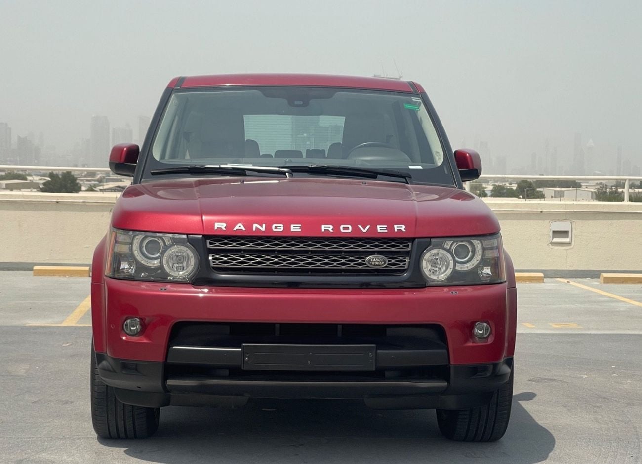 Land Rover Range Rover Sport HSE RED