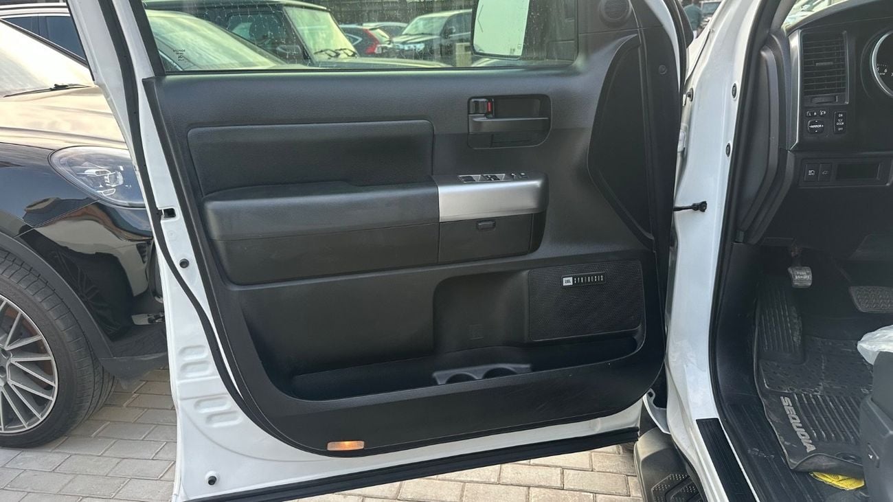 Toyota Sequoia