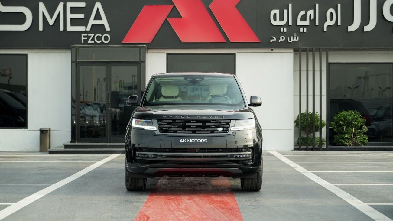 لاند روفر رينج روفر Autobiography P400 With Console Santorini Black- white 2027MY Export Only