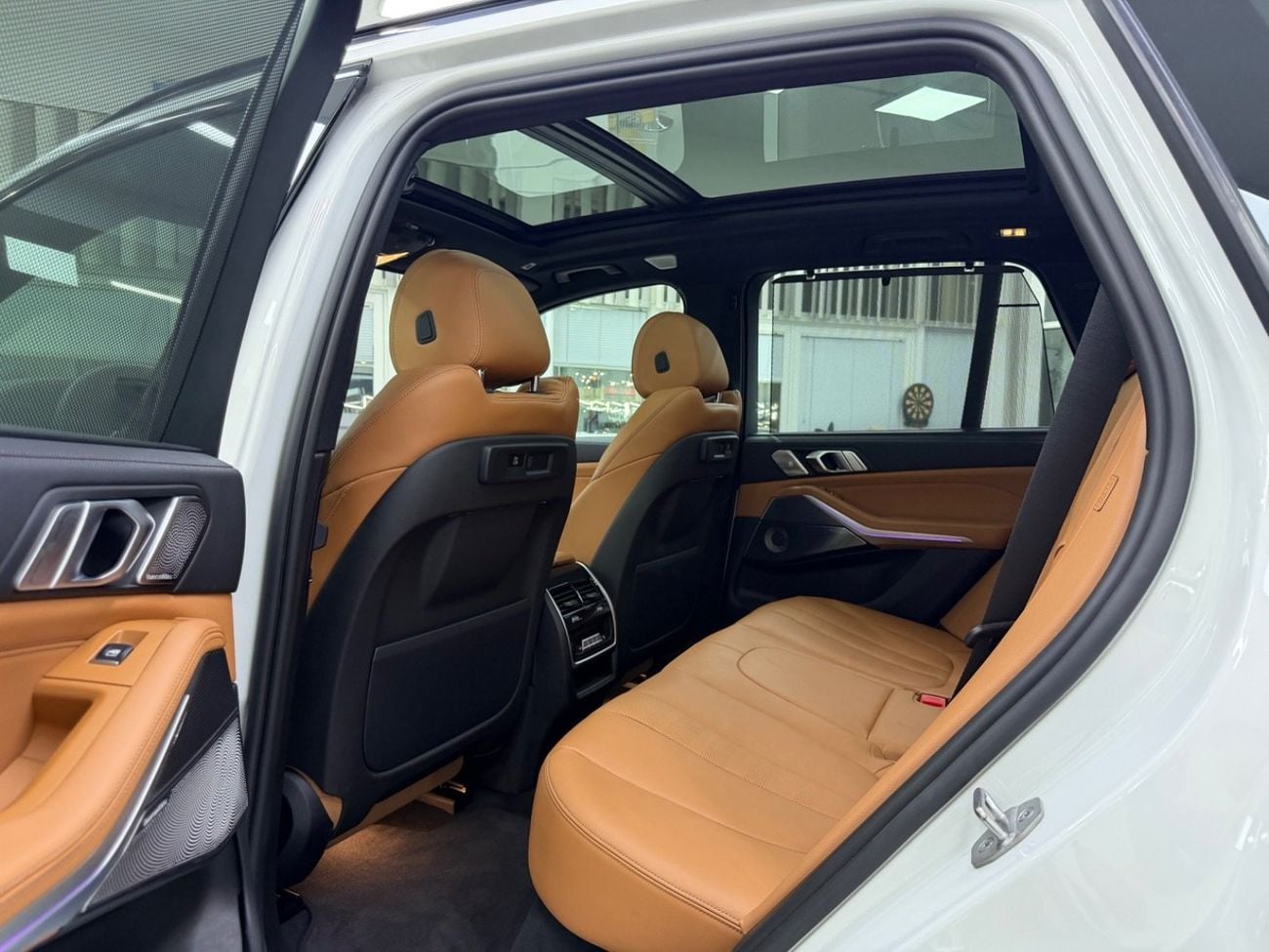 BMW X5 40i M SPORT EXCLUSIVE GCC .. FSH .. M kit .. Perfect Condition .. V6