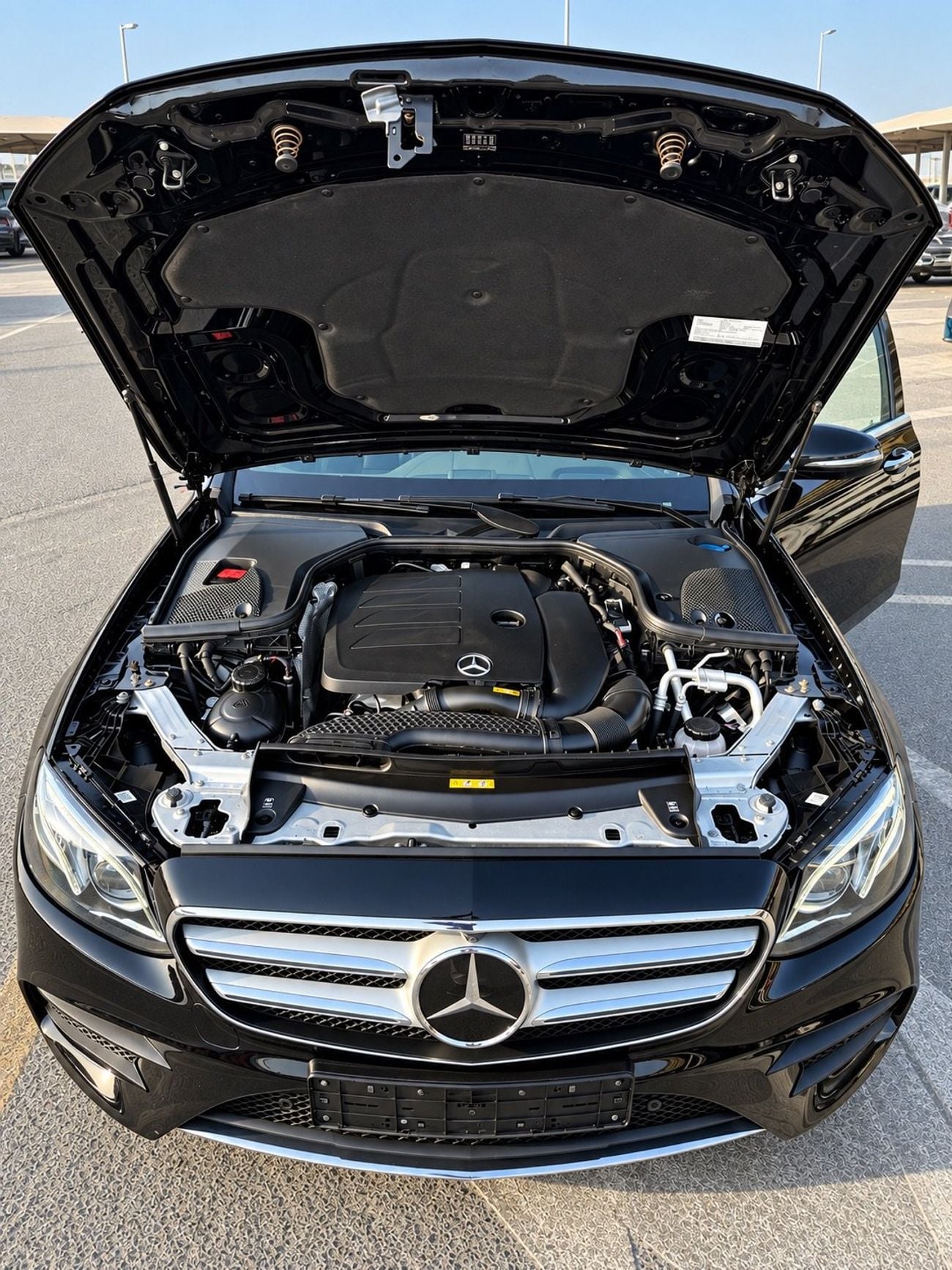 Mercedes Benz E350 AMG Mercedes-Benz E350 4MATIC AMG – 2019
