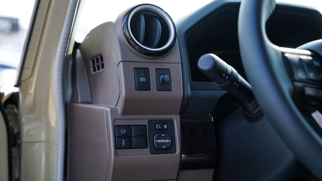 Toyota Land Cruiser 70