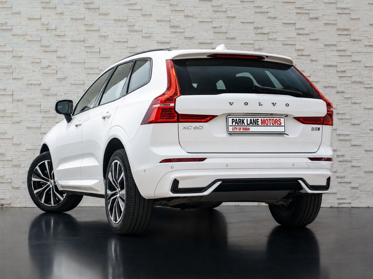 Volvo XC60 ULTIMATE DARK Volvo XC60 B5 2024