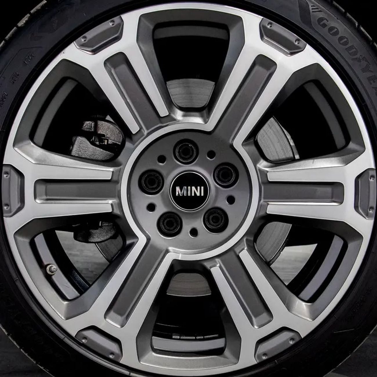 Mini Countryman COOPER S 0% DP Available • Full Service History • GCC Specs