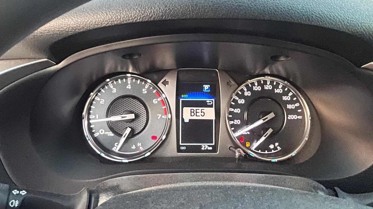 Toyota Hilux SR5