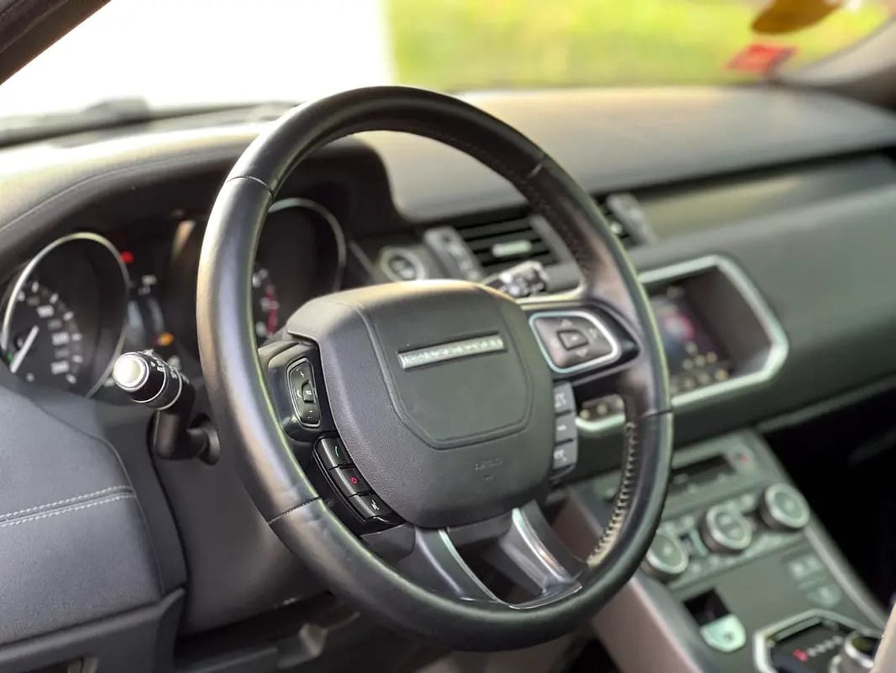 Land Rover Range Rover Evoque Dynamic SE - Canadian Specs