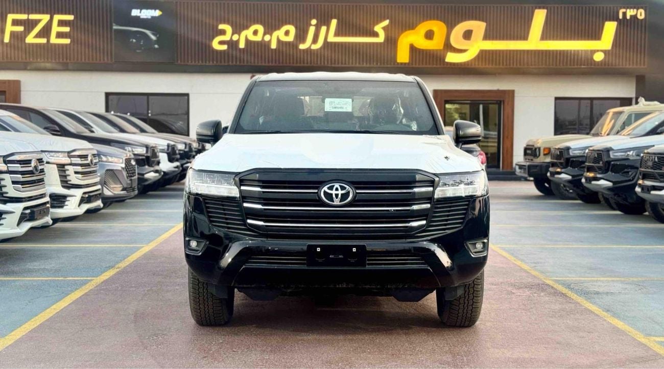 Toyota Land Cruiser GXR BASIC BLACK INTERIOR 2025