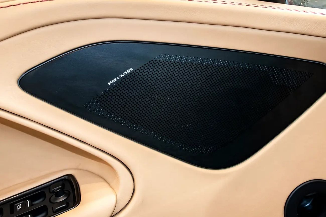 Aston Martin Vanquish Carbon Black | GCC Specs | Pristine Condition