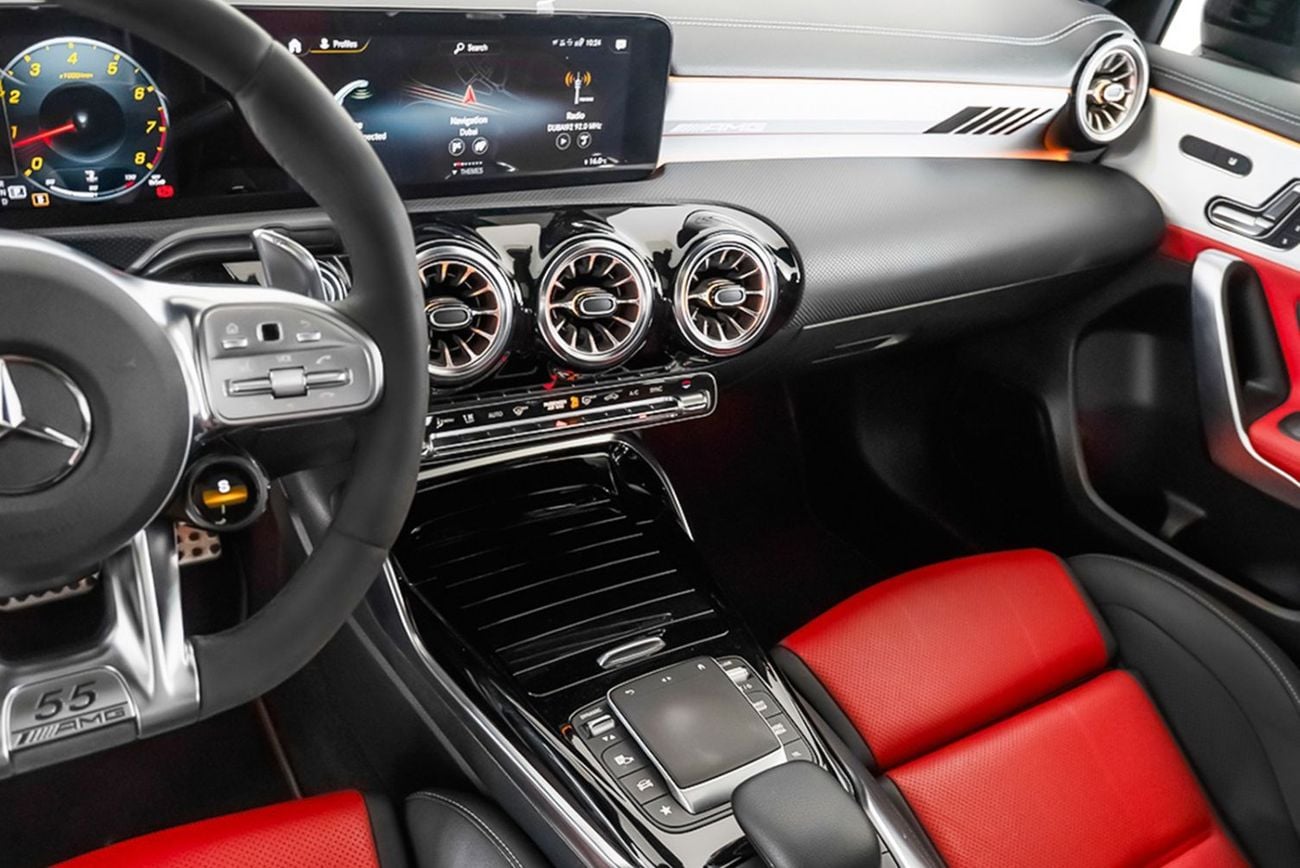 مرسيدس بنز A 35 AMG 4MATIC Hatchback