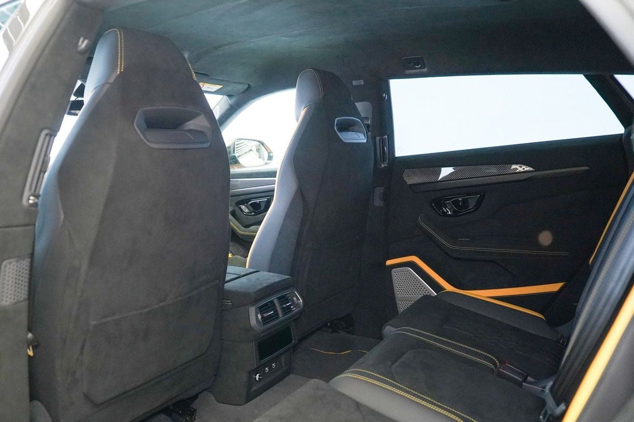 لامبورغيني اوروس PERFORMANTE