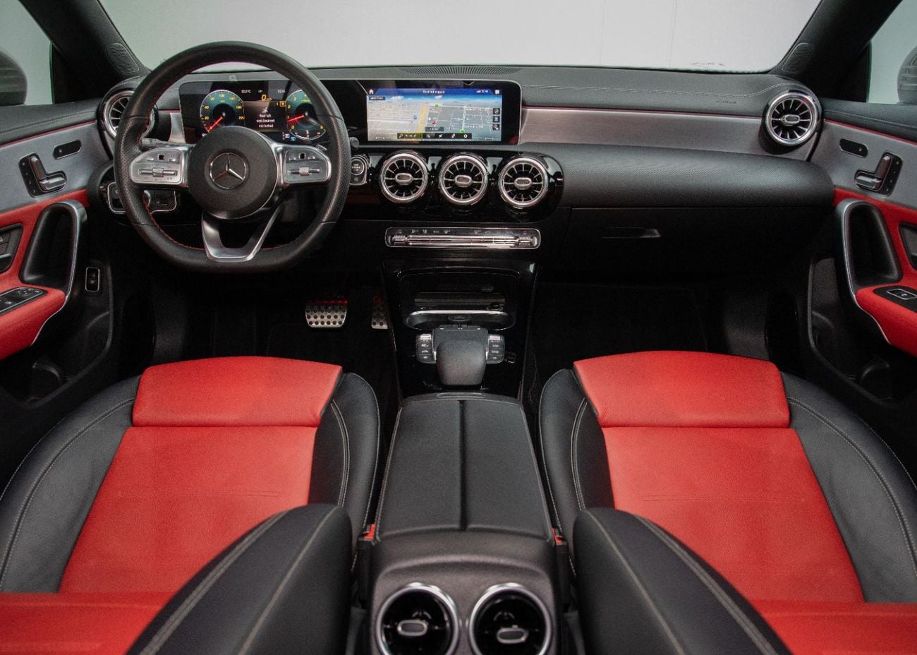Mercedes Benz CLA250 STANDARD