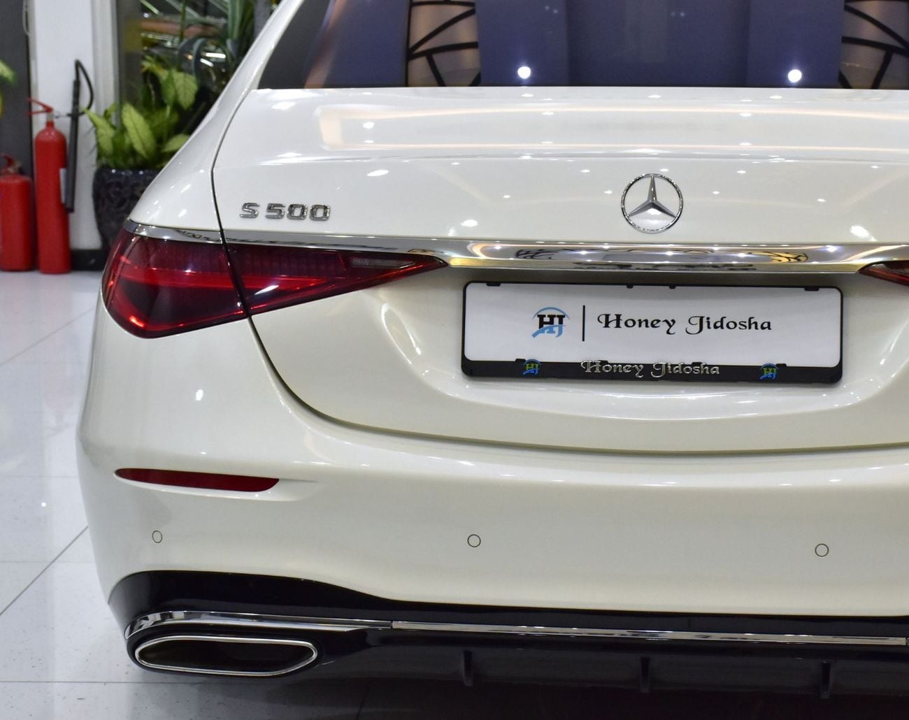 Mercedes Benz S500 4MATIC L EXCELLENT DEAL for our Mercedes Benz S500 4Matic ( 2021 Model ) in White Color GCC Specs