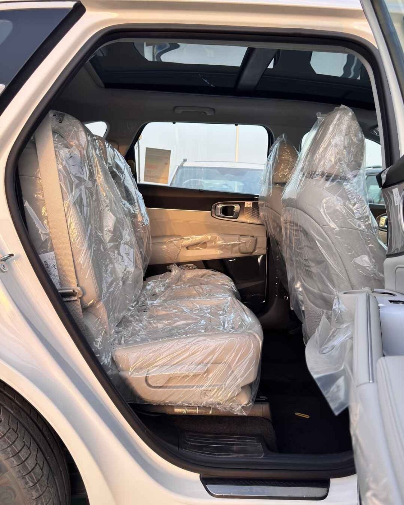 Kia Sorento 3.5L - 2027 MODEL - GCC Specs