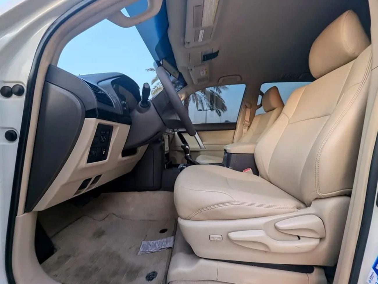 تويوتا برادو EXR مواصفات خليجية، محرك V6 سعة 4.0 لتر، حالة داخلية وخارجية ممتازة