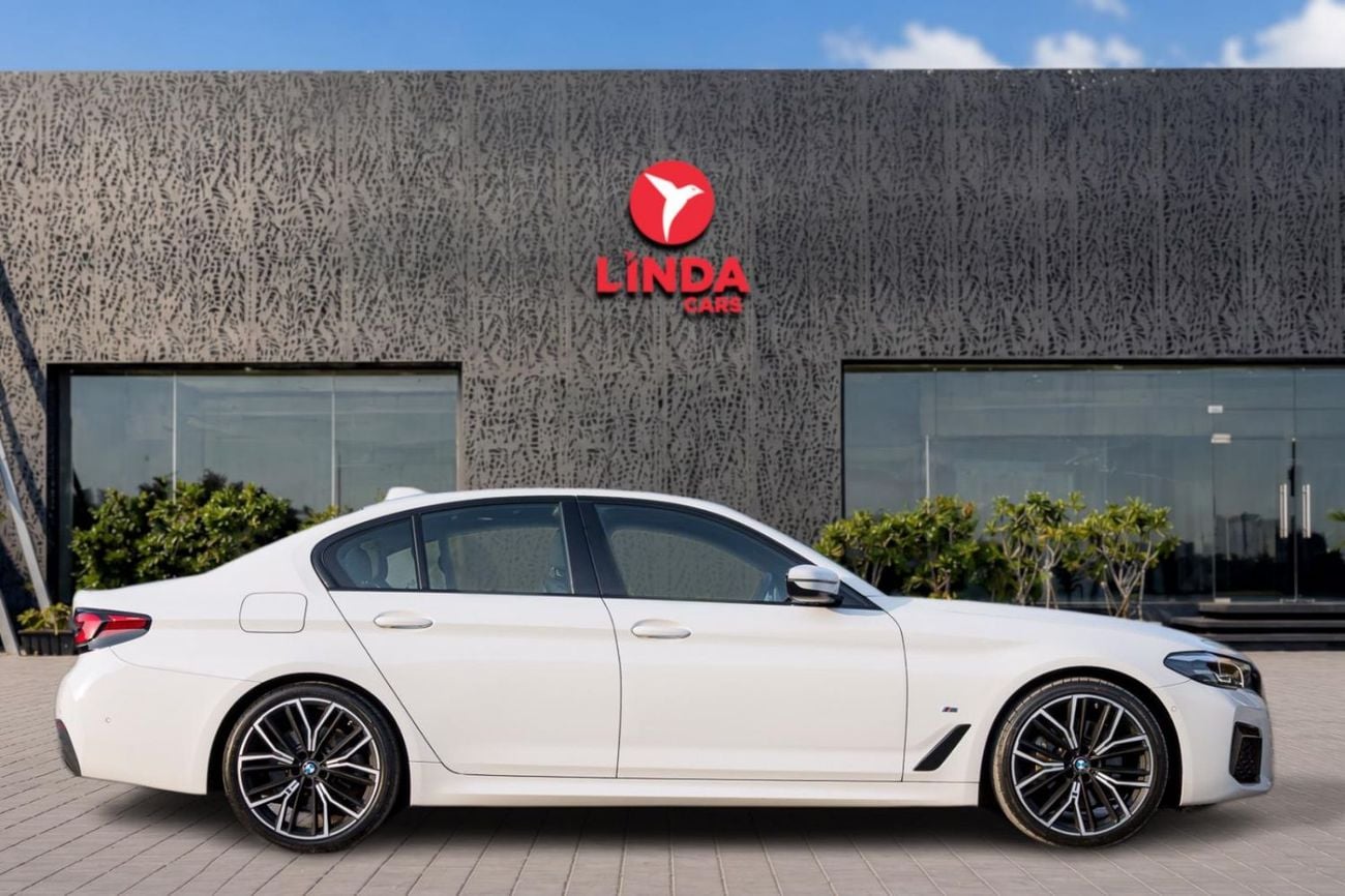 بي أم دبليو 530i M Sport BMW 5 Series 530i M-Sport 2023 GCC under Agency Warranty & Service Contract