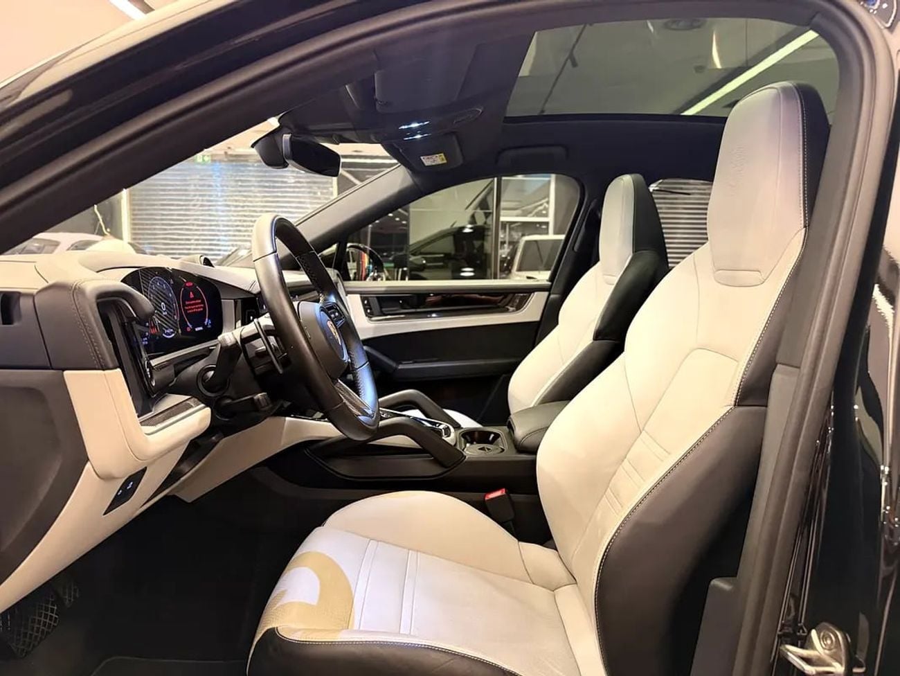 Porsche Cayenne Coupe GCC Specs – Excellent Condition