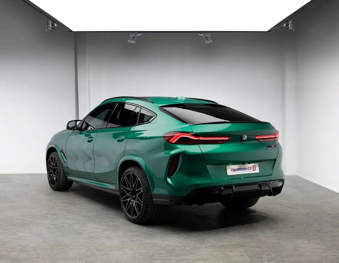 بي أم دبليو X6 M COMPETITION Delivery KM Like • Service Contract + Warranty until • GCC