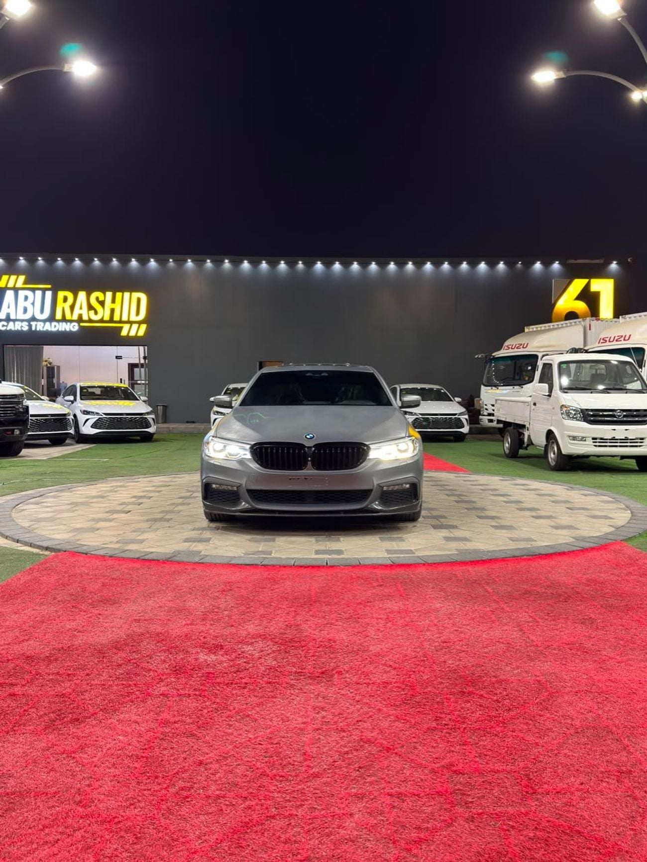 بي أم دبليو 530i LUXURY