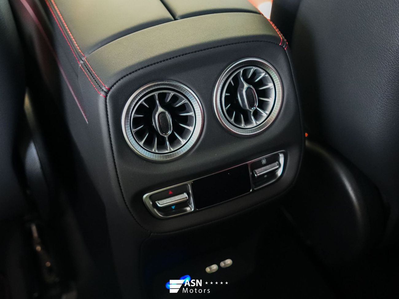 Mercedes Benz G63 AMG