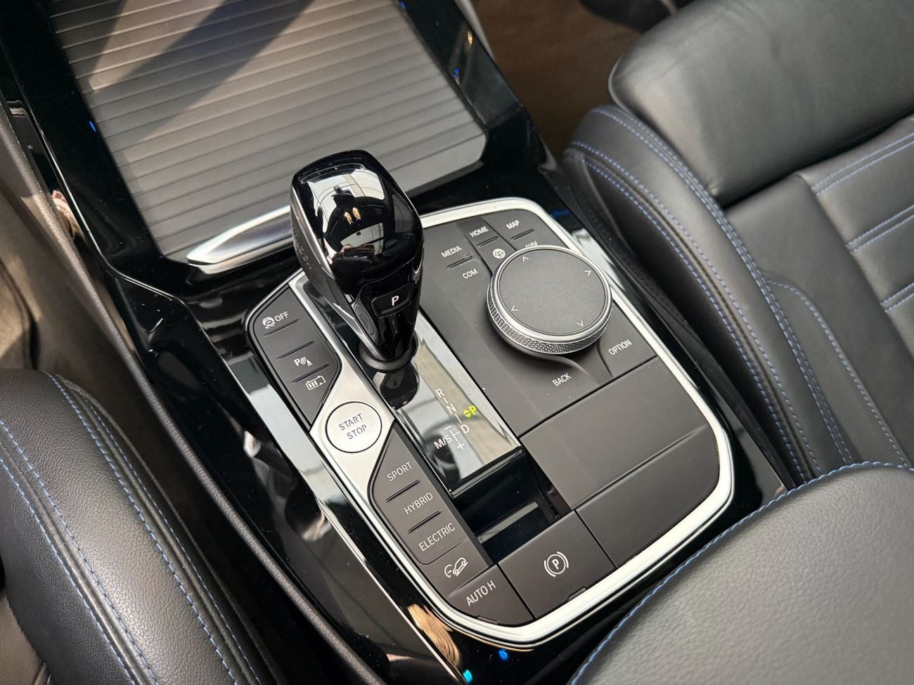 بي أم دبليو X3 x drive 30e Xdrive 30e / صنع في ألمانيا / طاقة كهربائية