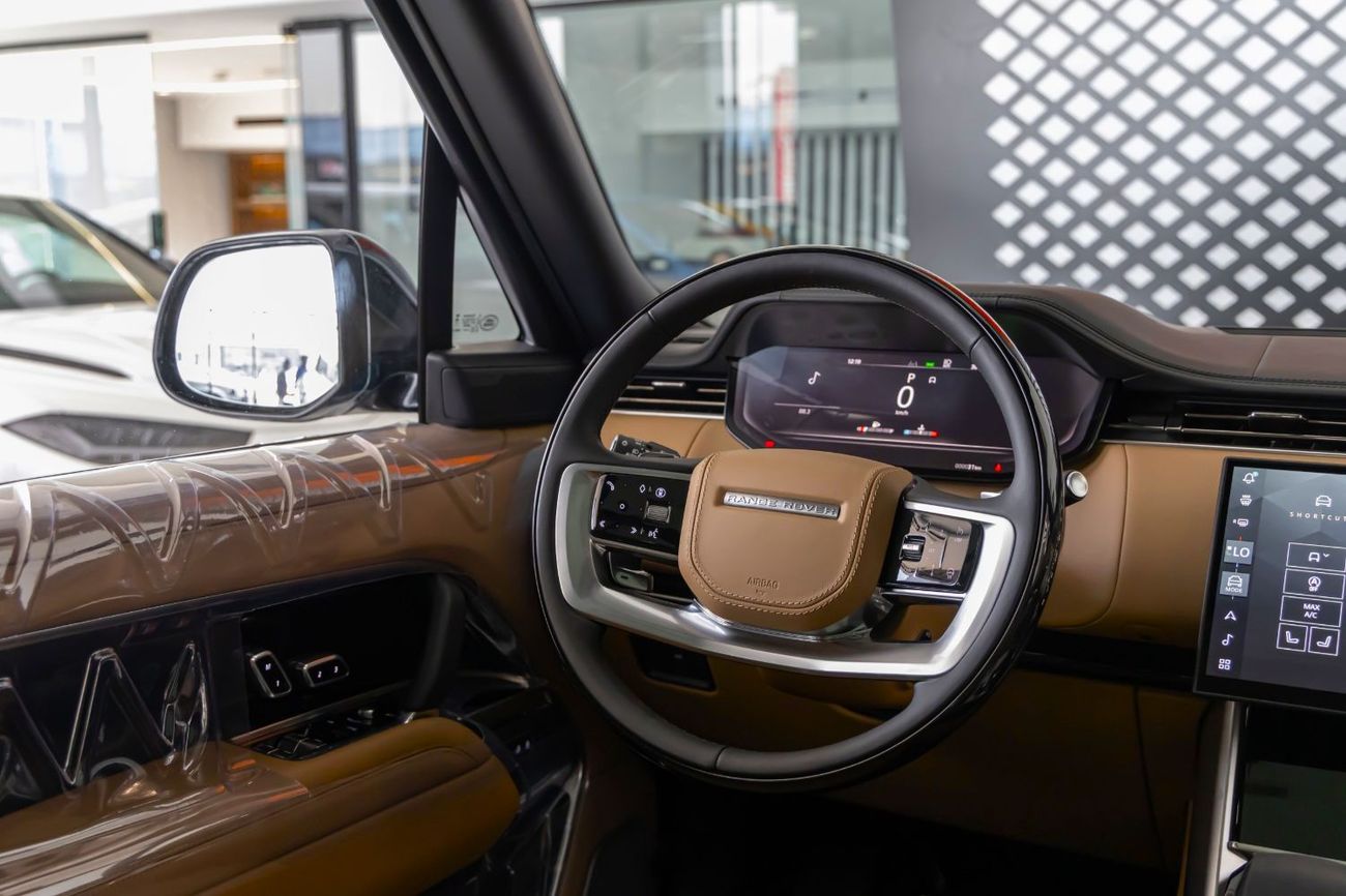 Land Rover Range Rover AUTOBIOGRAPHY P400 Range Rover Vogue Autobiography P400 | AWD | V6 | 2026 | GCC Specs