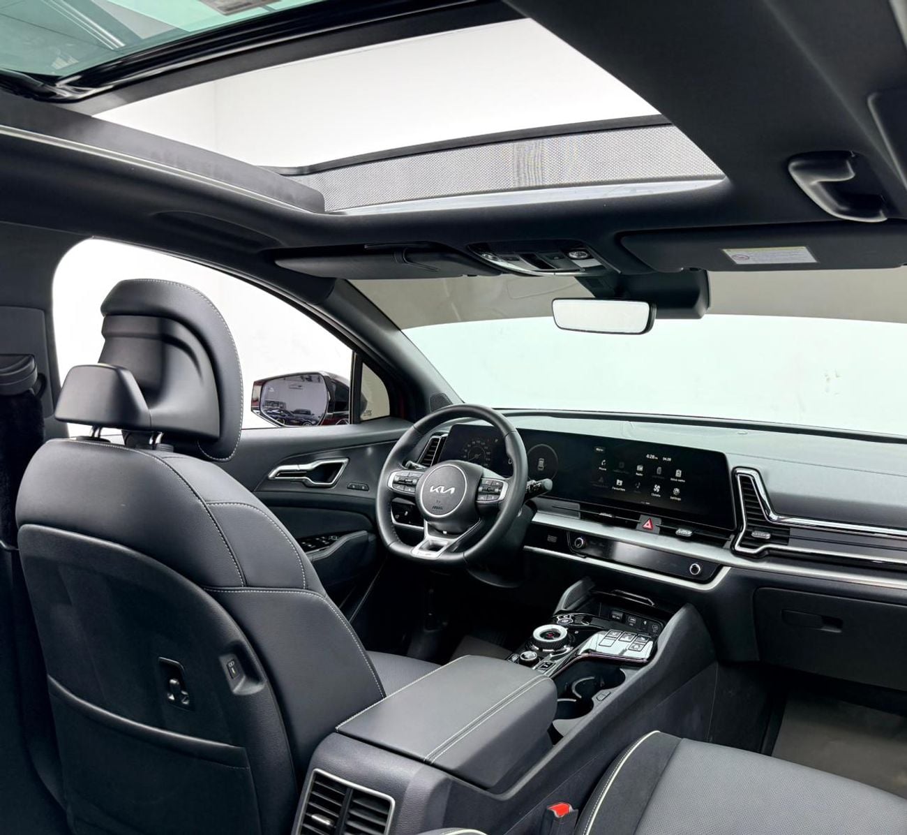 Kia Sportage GT-LINE 2024 Kia Sportage GT Line, Kia Warranty, Full Kia Service History, Low Km, Fully Loaded, GCC