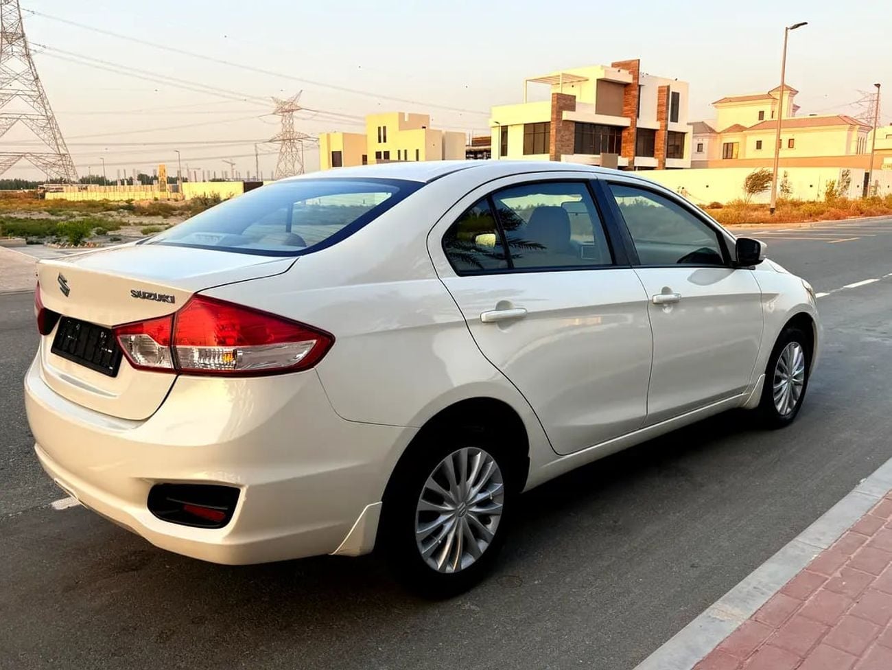 Suzuki Ciaz GL GCC Specs - Excellent condition