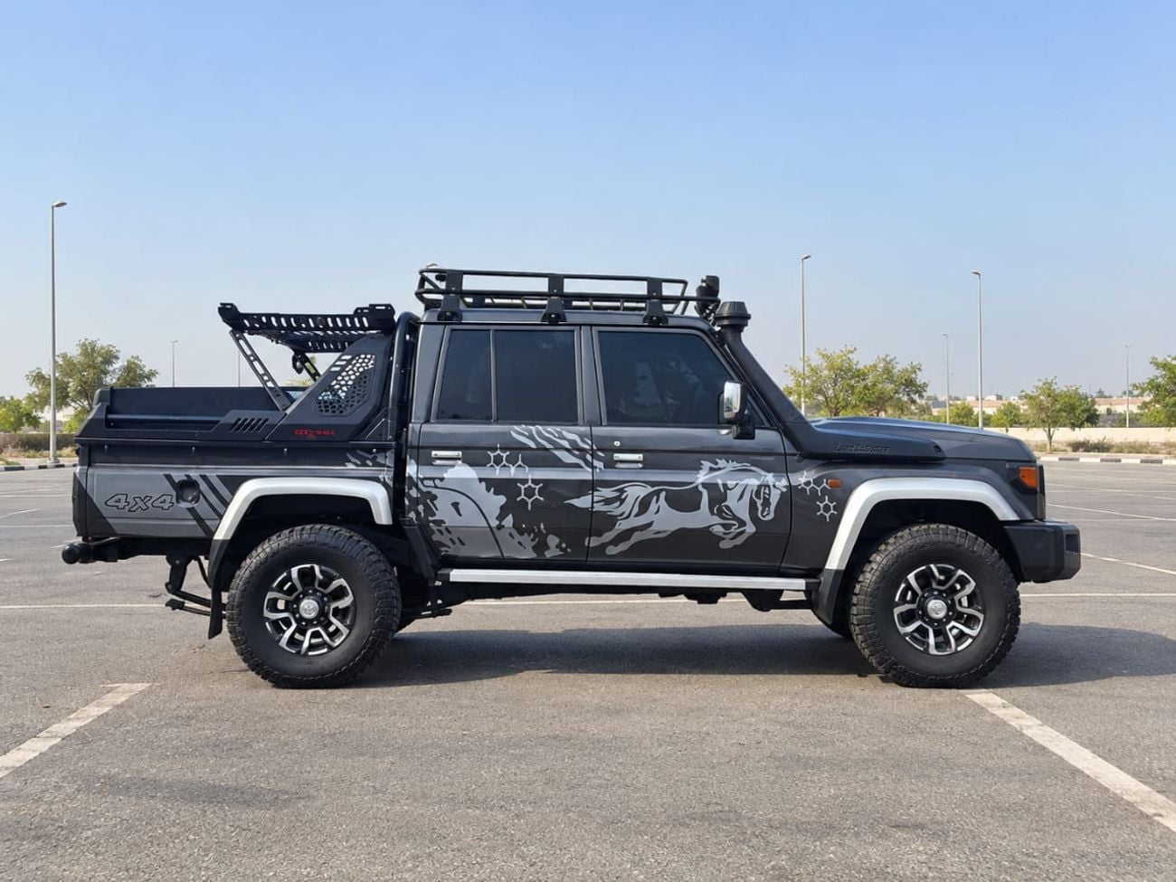 Toyota Land Cruiser Pick Up Toyota landcruise pickup 2016model 4.5L v8 1vd diesel engine Colour Grey Transmission Manual Interior grey 5seater 4DOORs