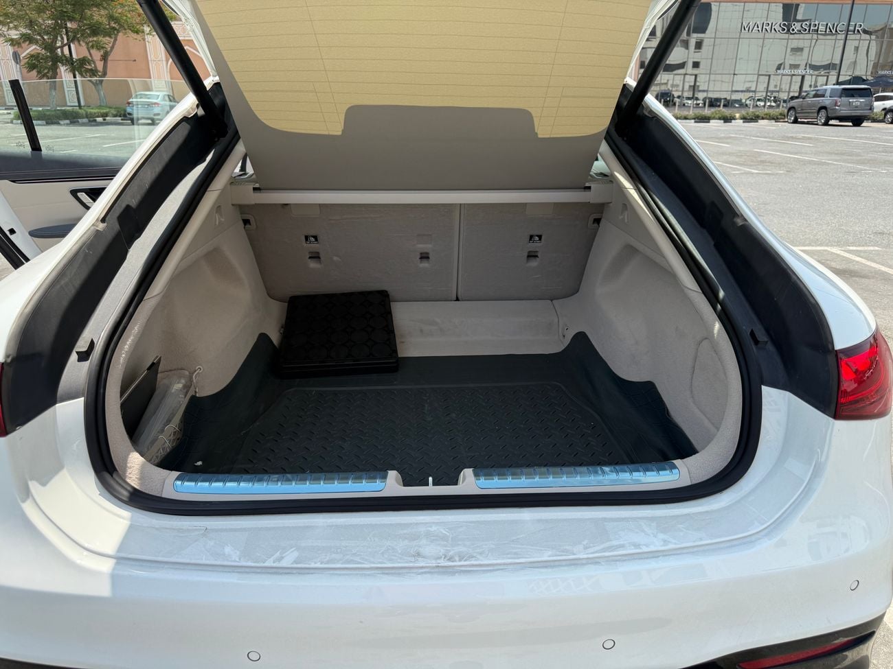 Mercedes Benz EQS 450+ STANDARD