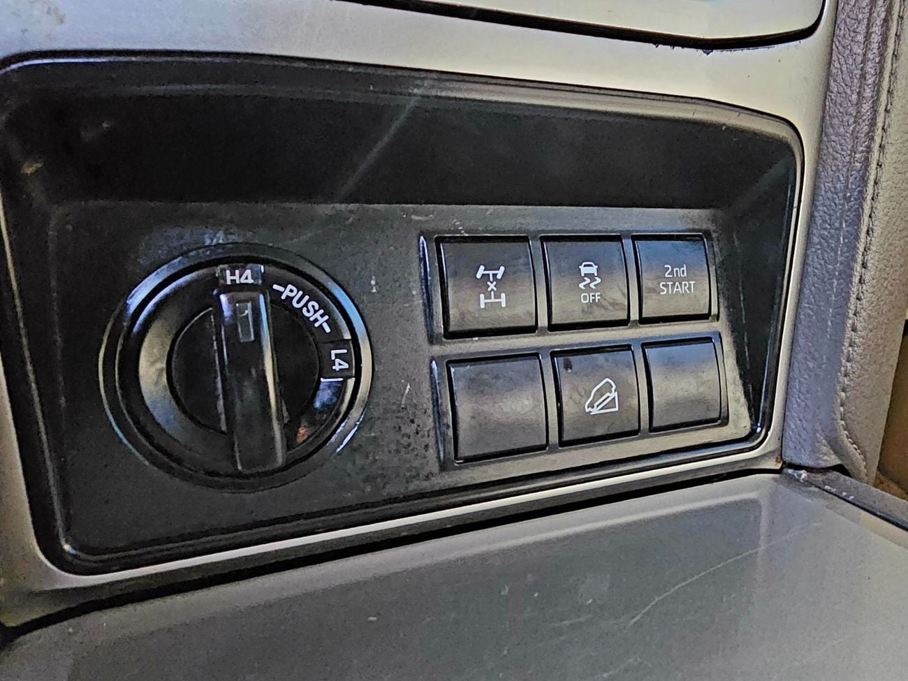 Toyota Prado EXR PRADO EXR/ V6 4.0/ LEATHER SEATS/ LOW MILEAGE