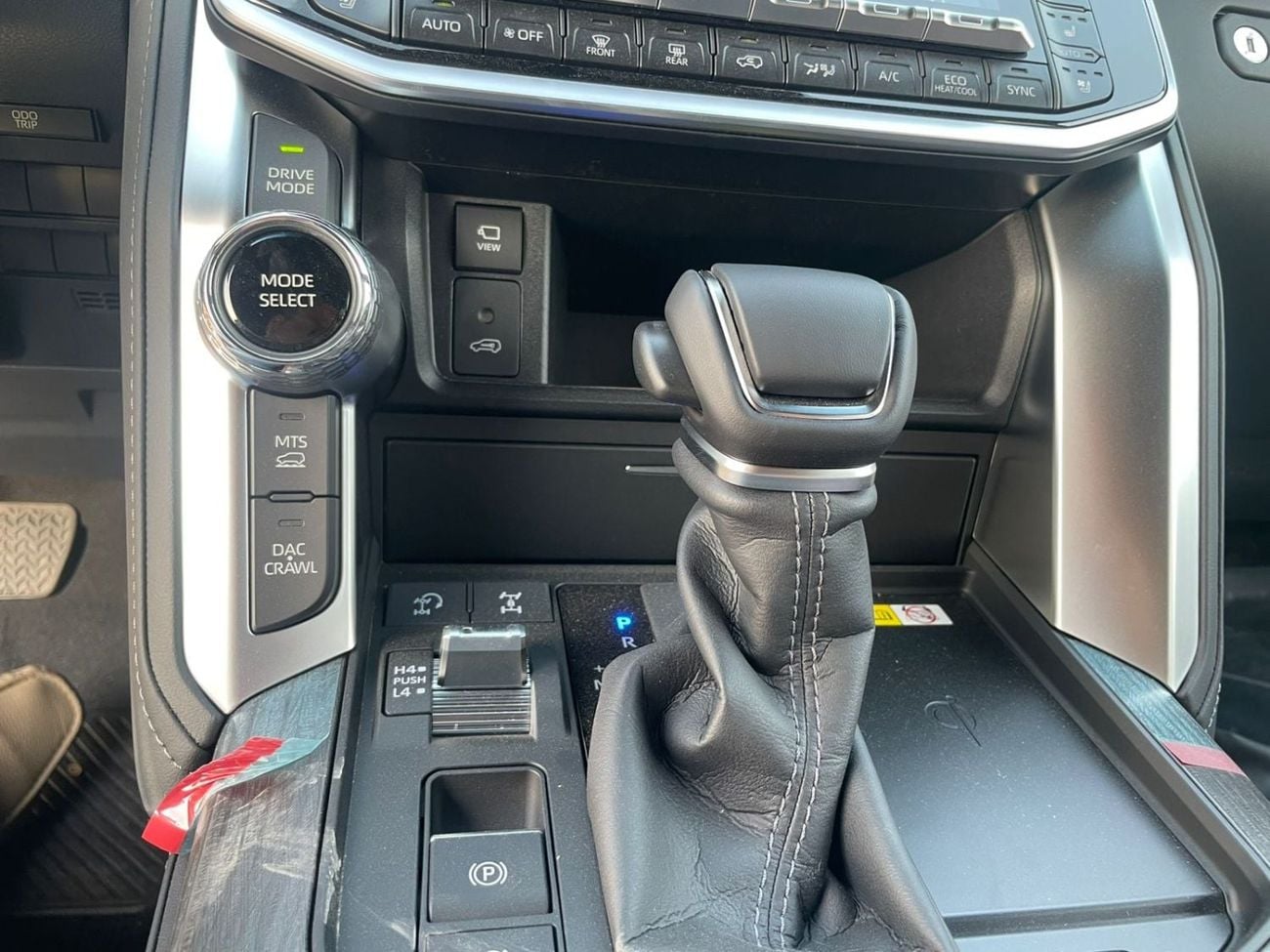 Toyota Land Cruiser VXR Land Cruiser VXR 3.5 Turbo Gulf Spec 2025