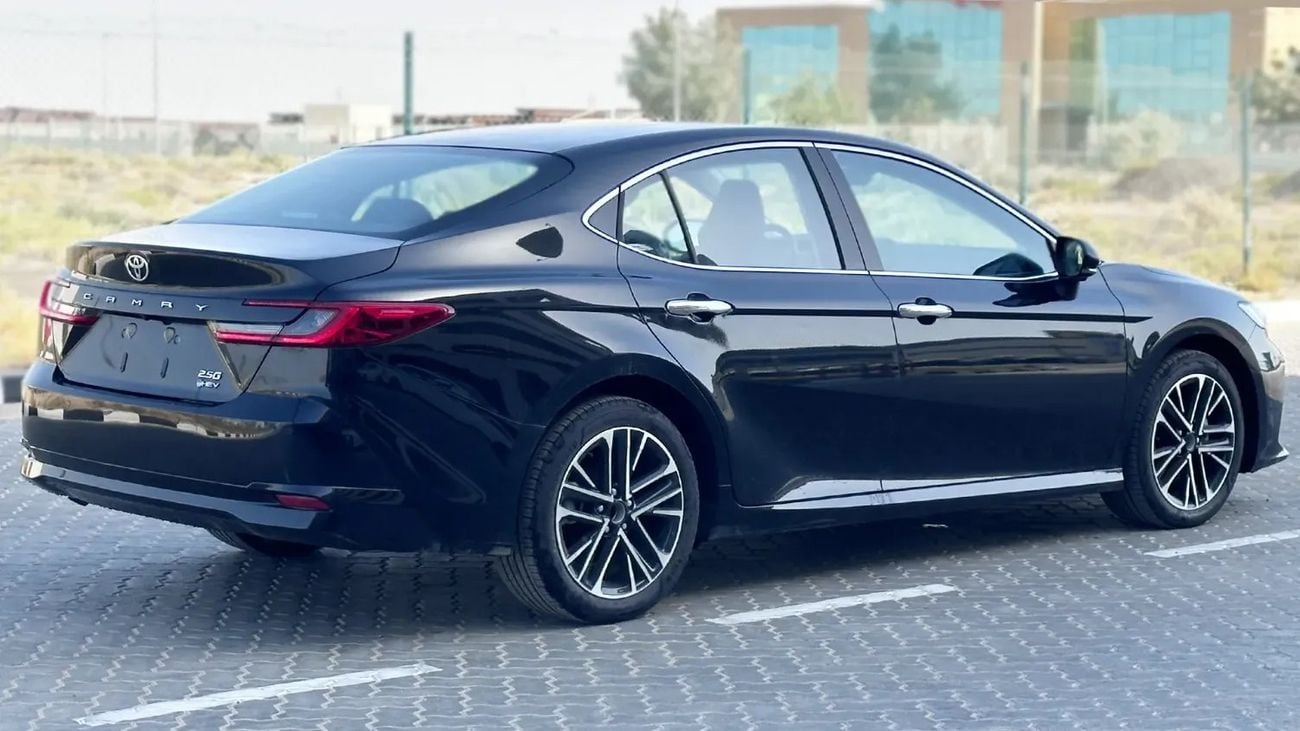 Toyota Camry LUMIERE HEV