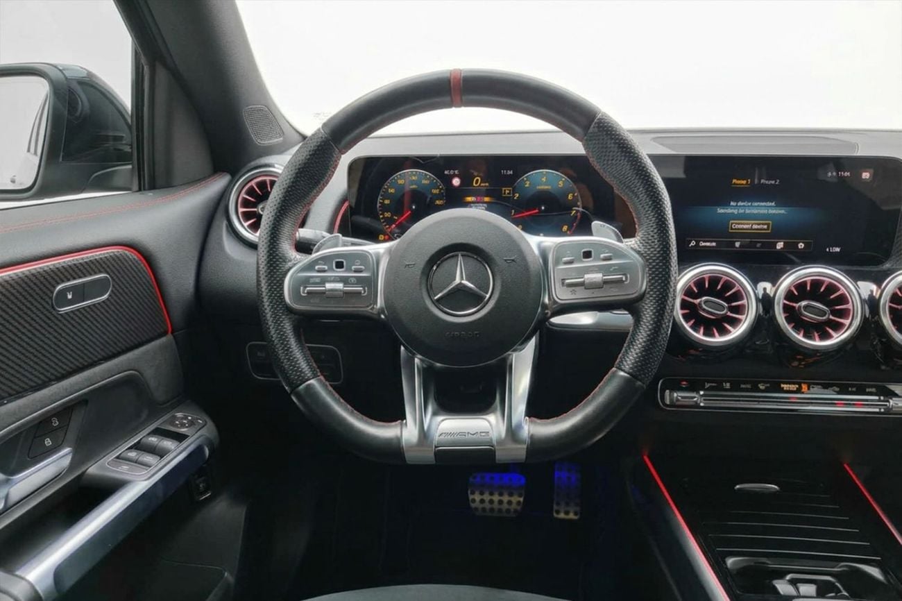 مرسيدس بنز GLB 35 AMG 4MATIC 2023 | تطعيمات داخلية من ألياف الكربون | 2,546 درهم إماراتي شهرياً