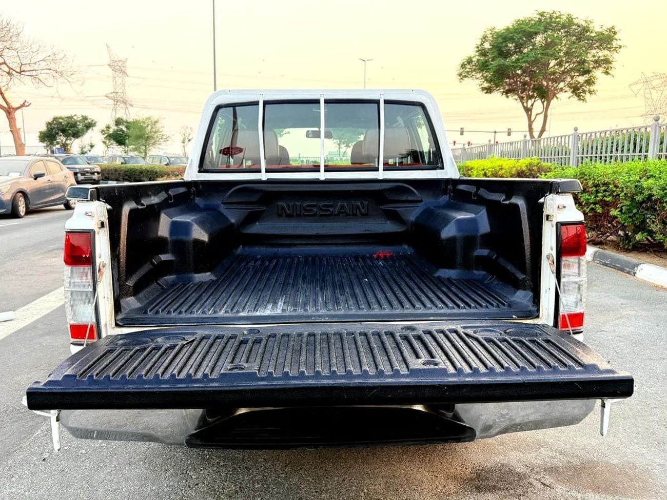 Nissan Pick Up STANDARD Double Cab GCC Specs