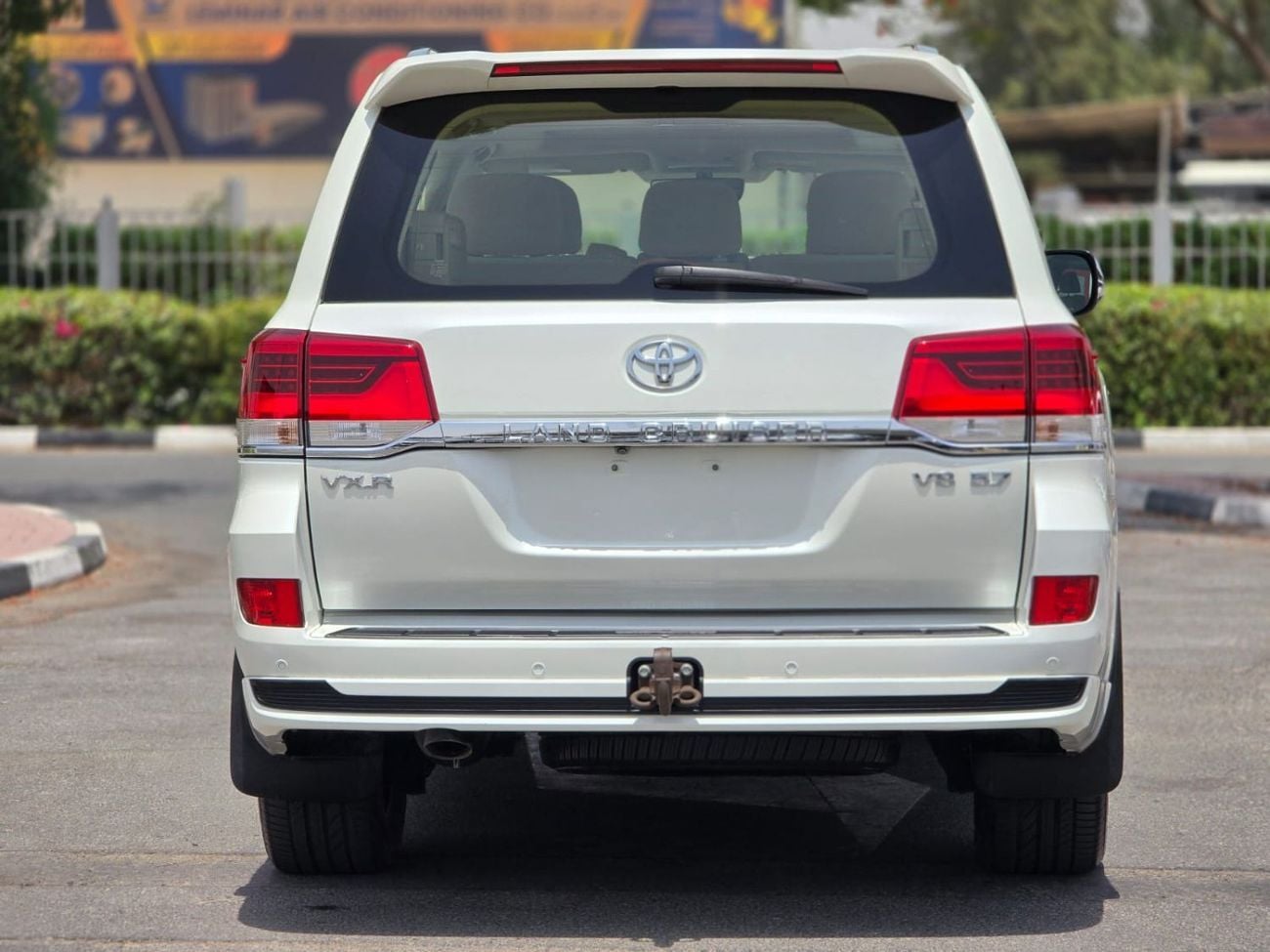 Toyota Land Cruiser VXR 5.7 2021 GCC AL FUTTAIM SINGLE OWNER IN MINT CONDITION