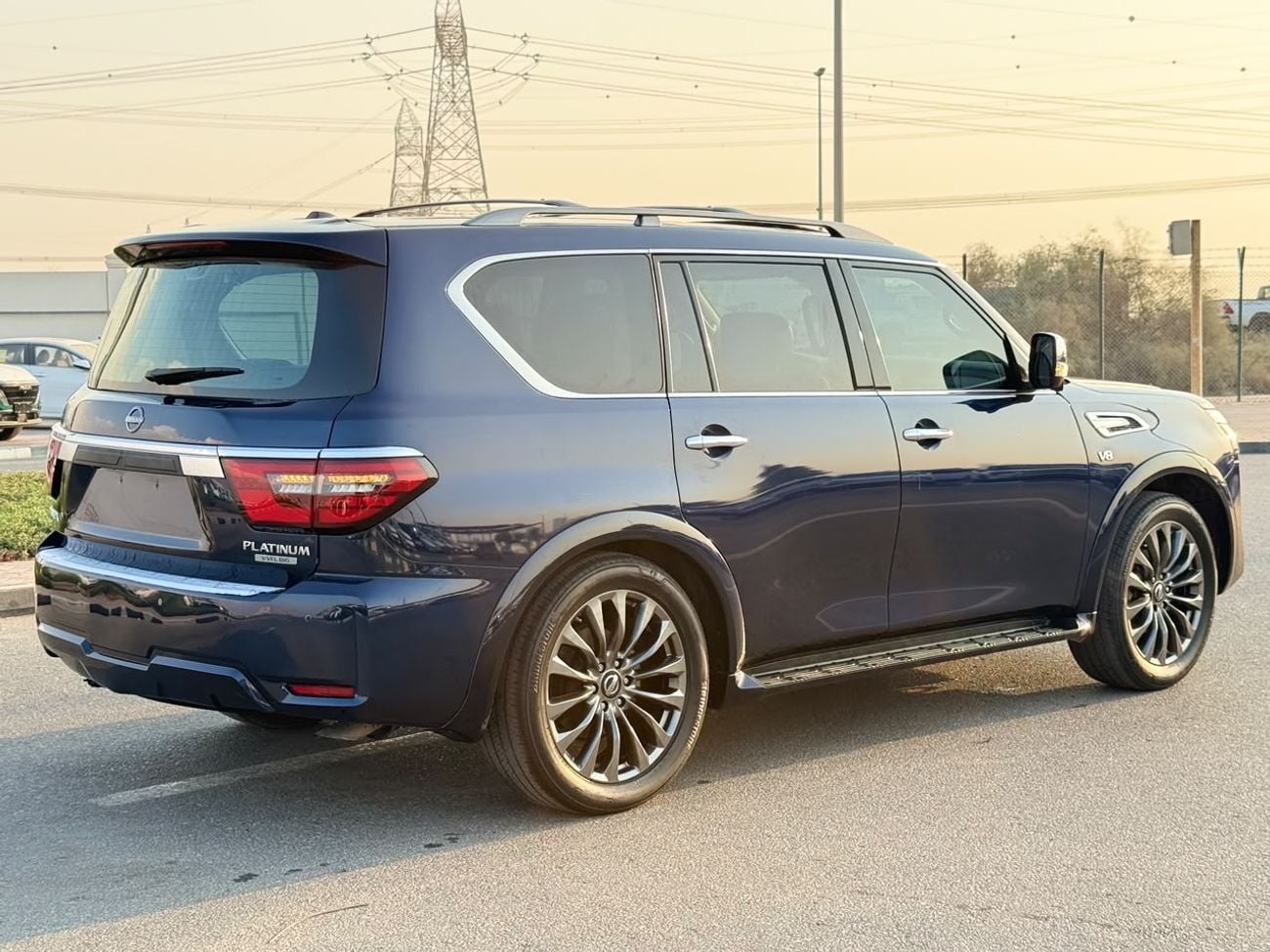 Nissan Armada SL Platinum 5.6L full option 2020