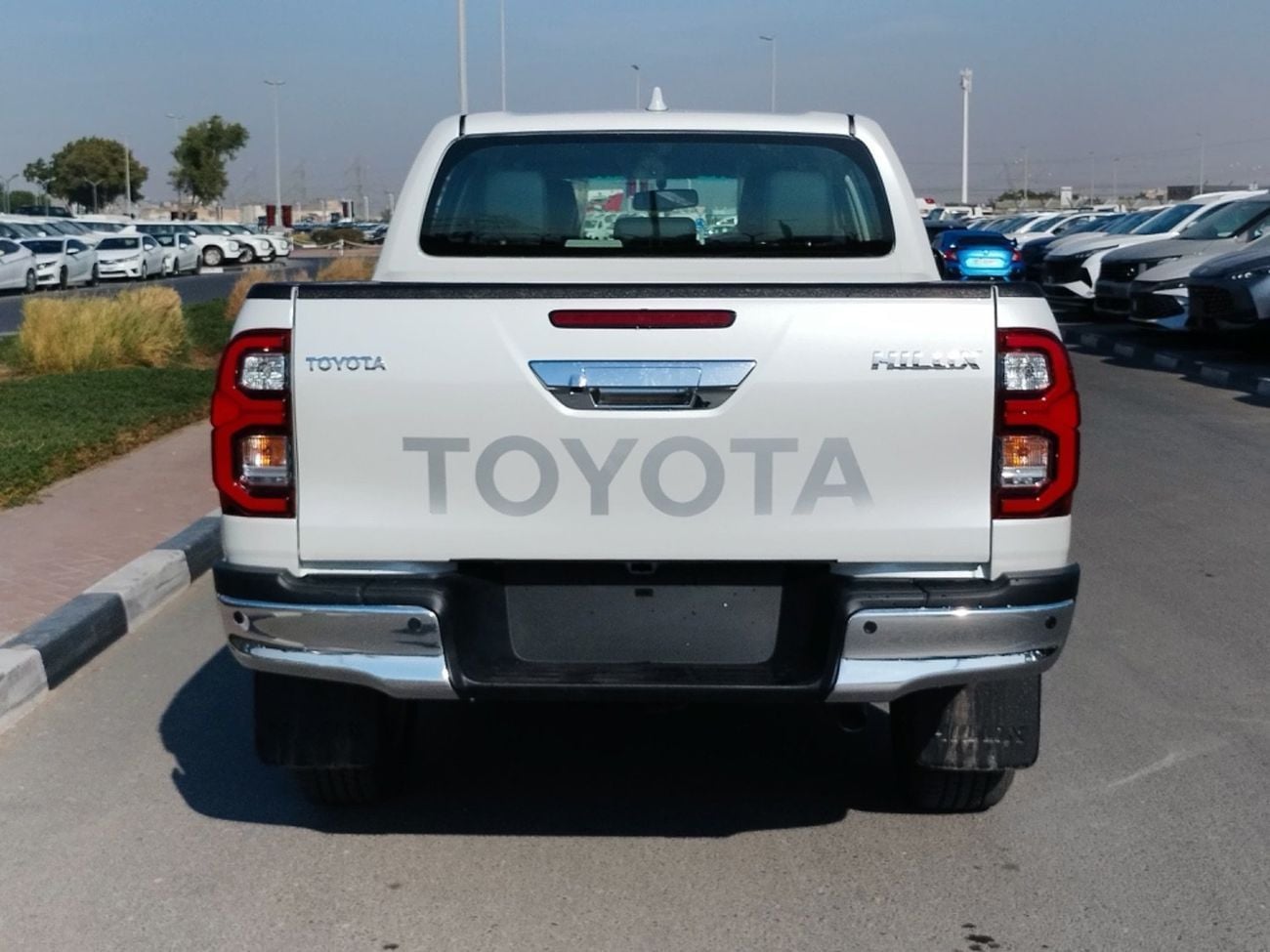 Toyota Hilux SGLX 2.8L A/T RHD Indian Spec