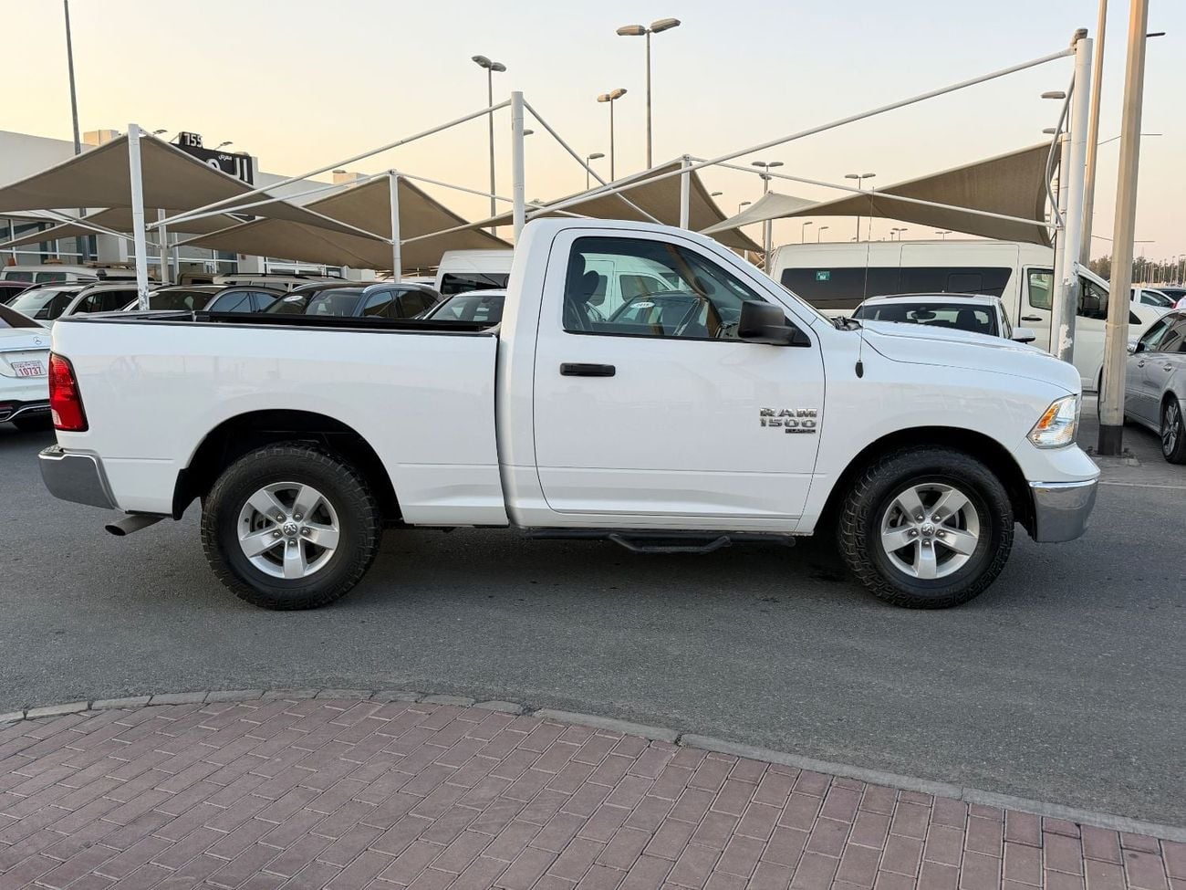 RAM 1500 SLT