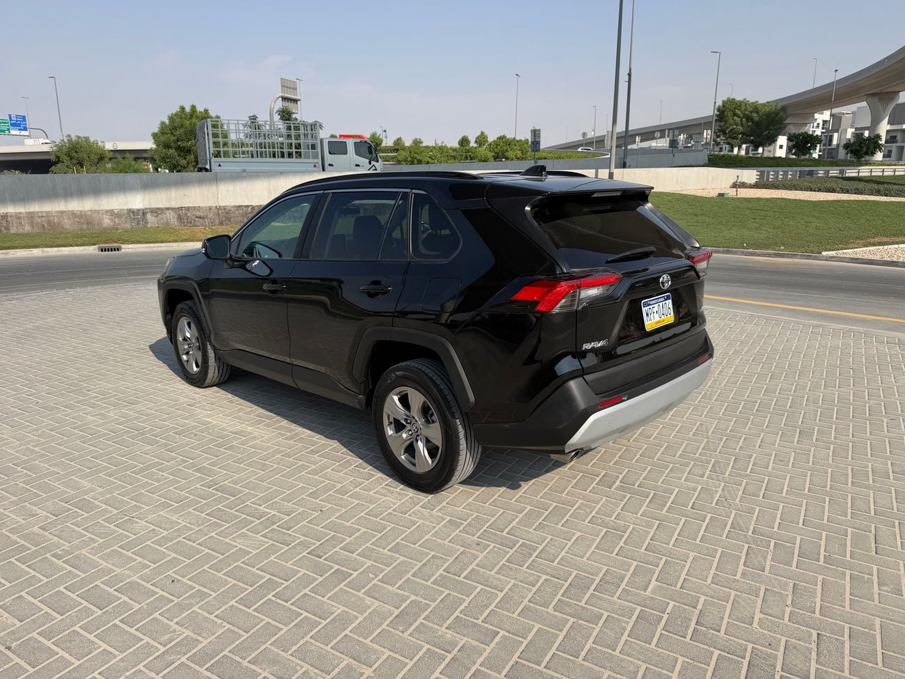 تويوتا راف ٤ XLE