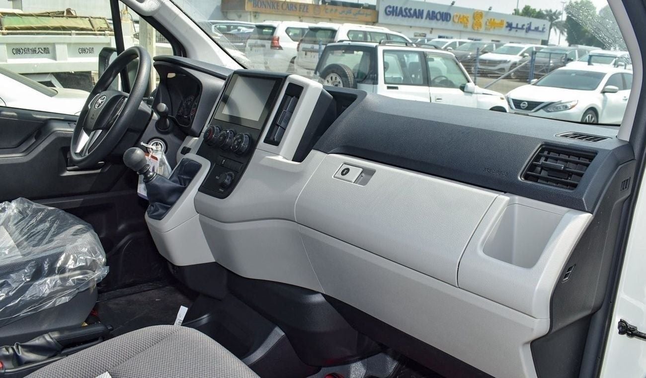Toyota Hiace GL Toyota Haice 3.5 passenger 13 seater Model 2026