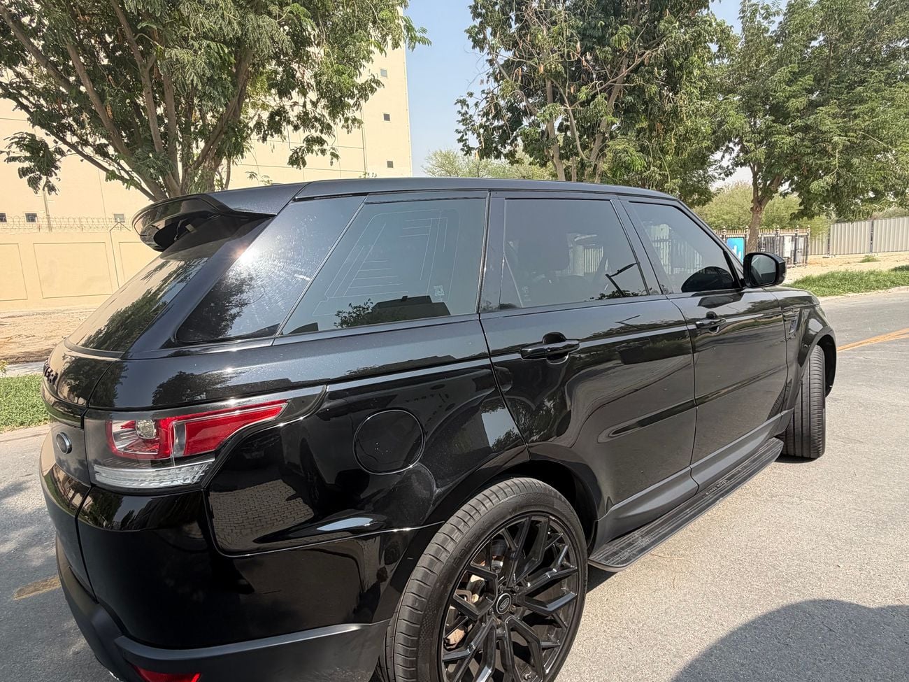لاند روفر رينج روفر سبورت ديناميك