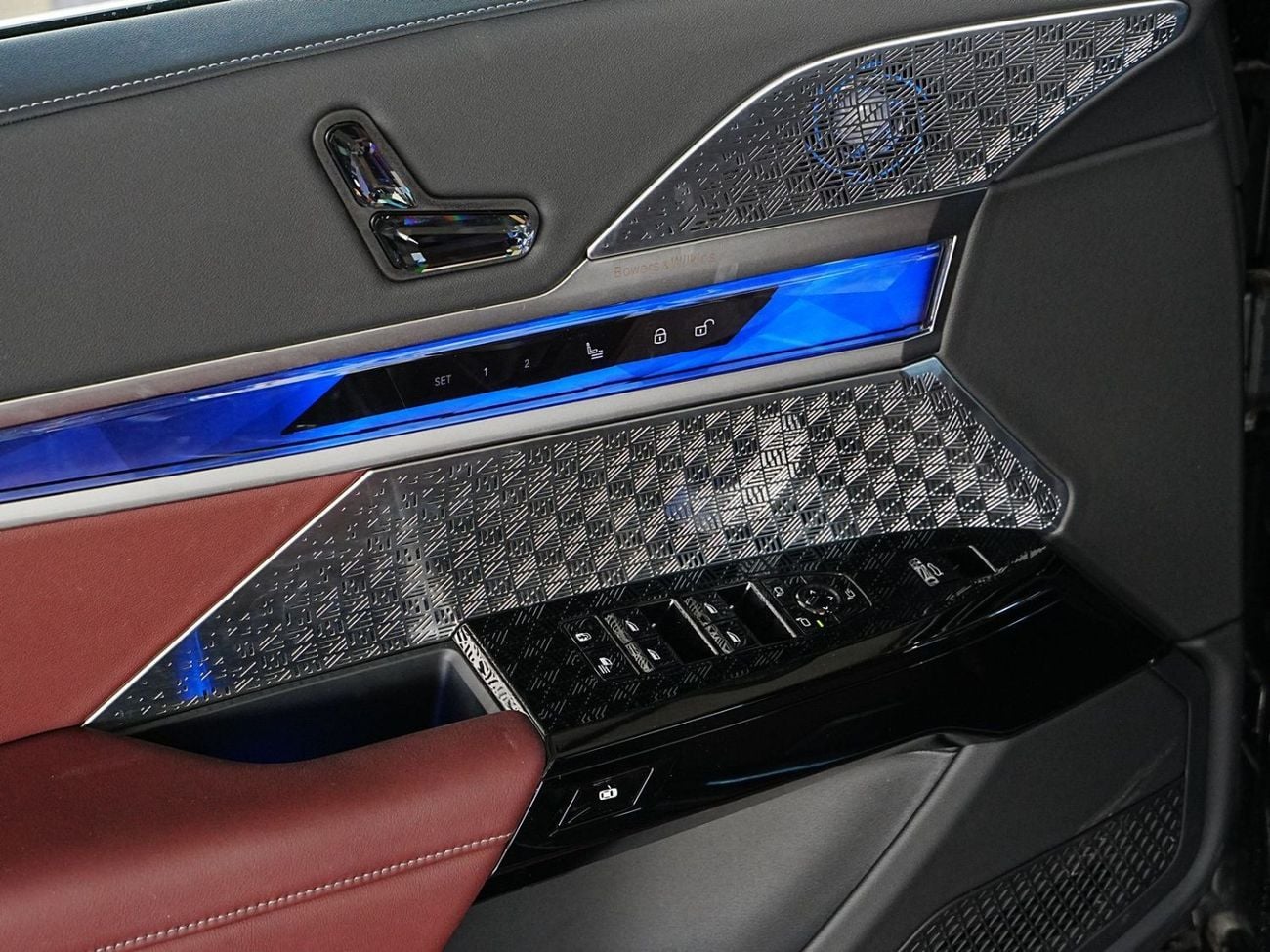 بي أم دبليو 740i ماستركلاس M SPORT PACKAGE